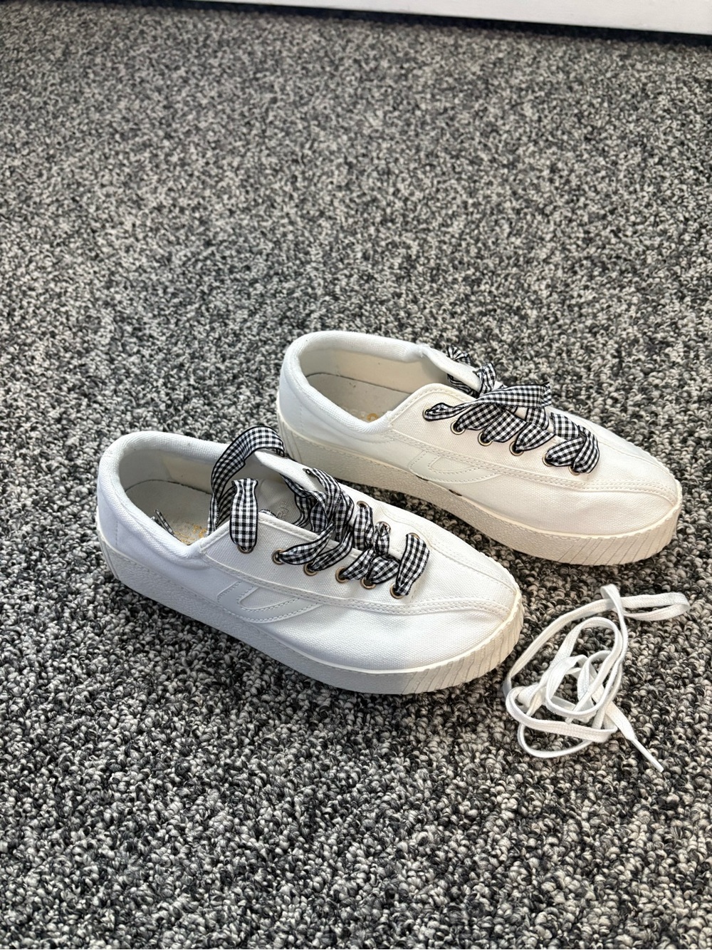 Tretorn for Anthropologie platform sneakers - Picture 7 of 7